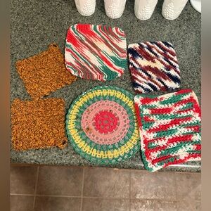Vintage potholders and trivet.